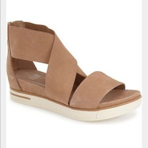 Eileen Fisher sports sandals size 7